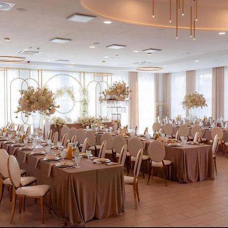 Hotel Kristoff Laszkow Екстер'єр фото