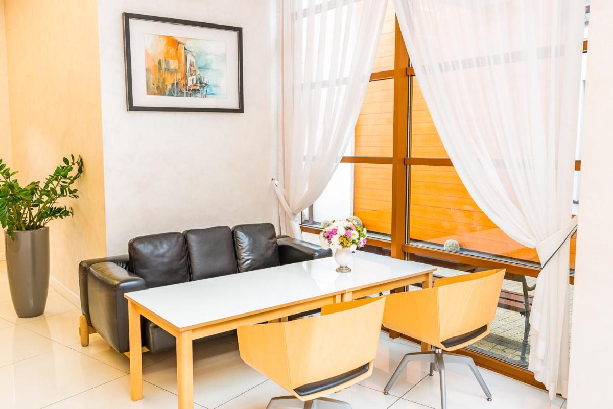 Hotel Kristoff Laszkow Екстер'єр фото
