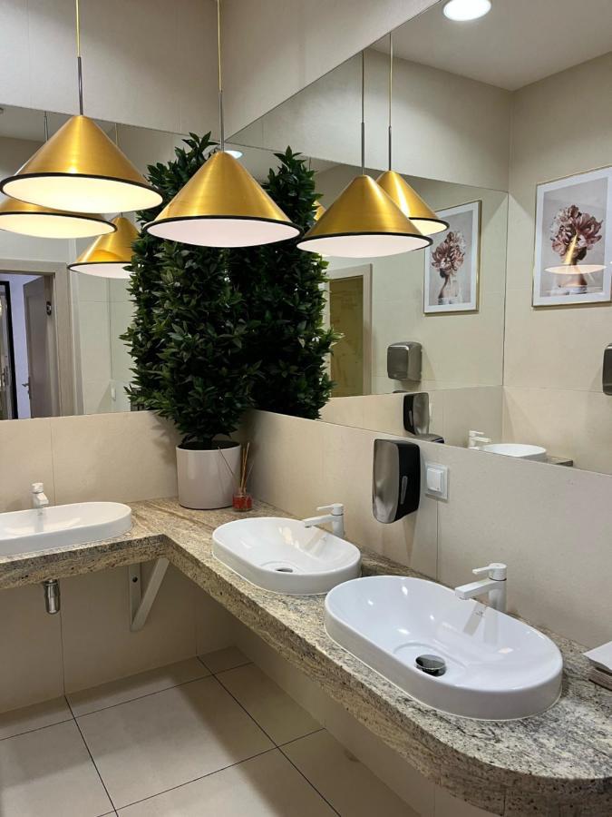Hotel Kristoff Laszkow Екстер'єр фото